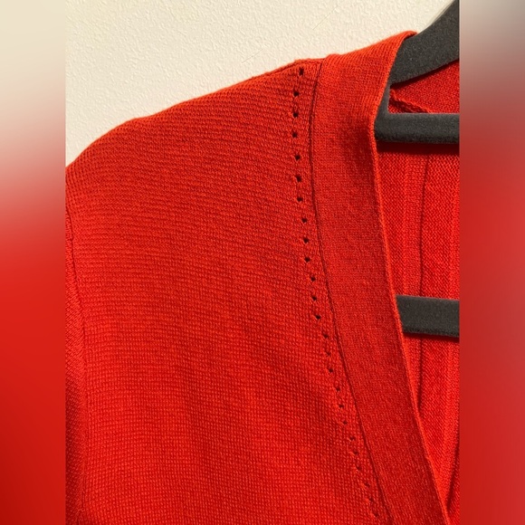CAbi Passage v-neck Cardigan in Molten Lava Womens Size Medium NWT - Picture 5 of 13